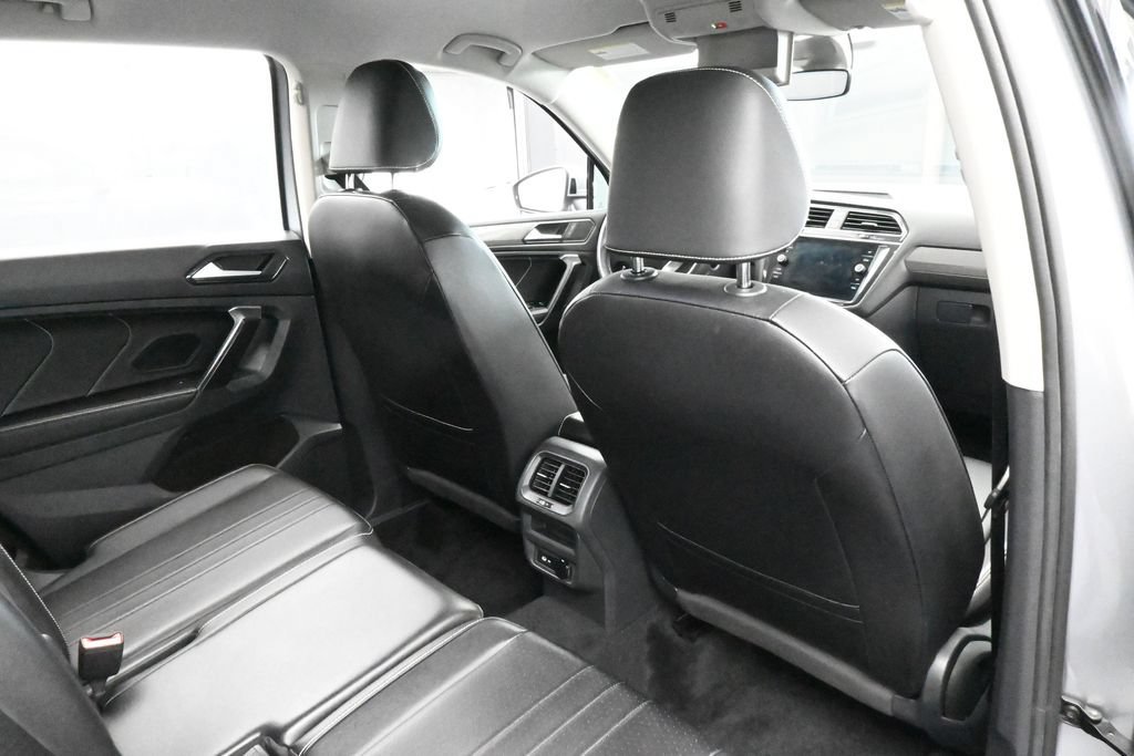 Used 2024 Volkswagen Tiguan SE FWD image 44