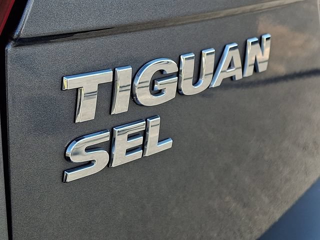Used 2019 Volkswagen Tiguan SEL w/ 3rd Row Seat Package AWD/4WD image 30
