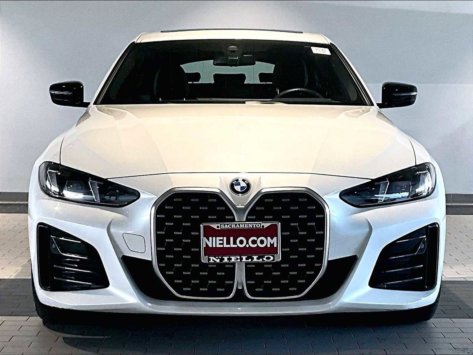 Used 2025 BMW 430i xDrive w/ M Sport Package image 13