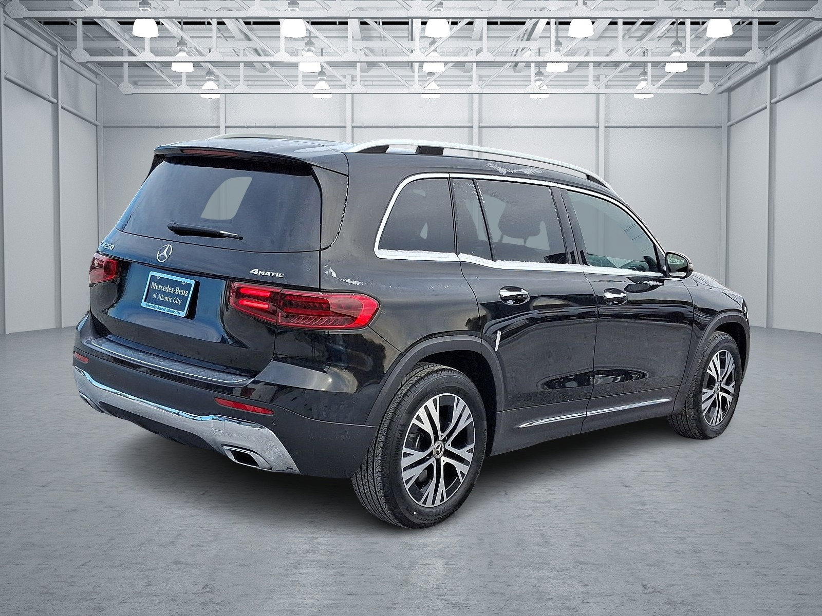 Certified 2024 Mercedes-Benz GLB 250 4MATIC image 6