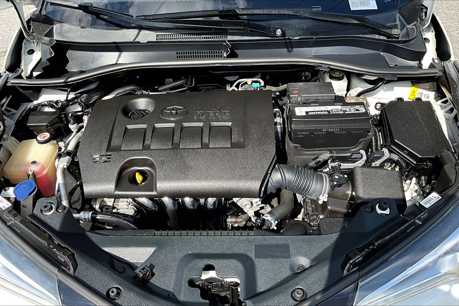 Used 2019 Toyota C-HR XLE FWD image 25