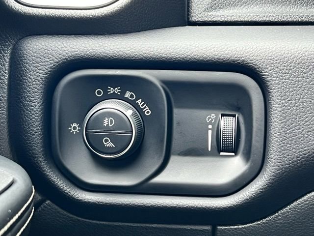 Used 2025 RAM 2500 Big Horn image 28