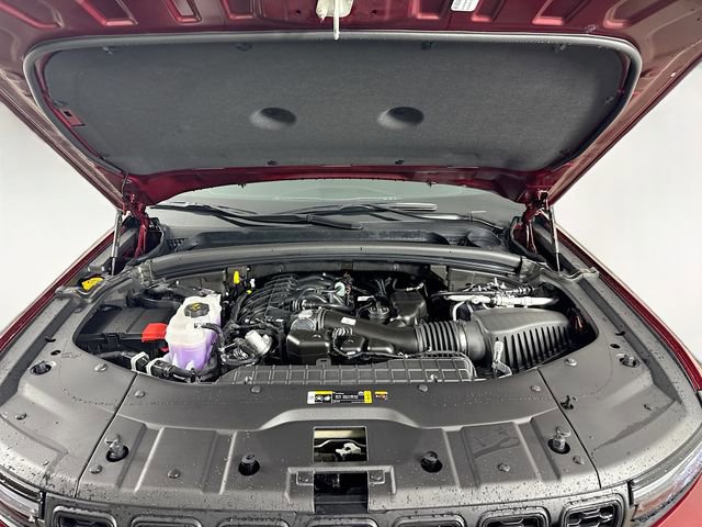 New 2025 Jeep Grand Cherokee L Laredo image 33