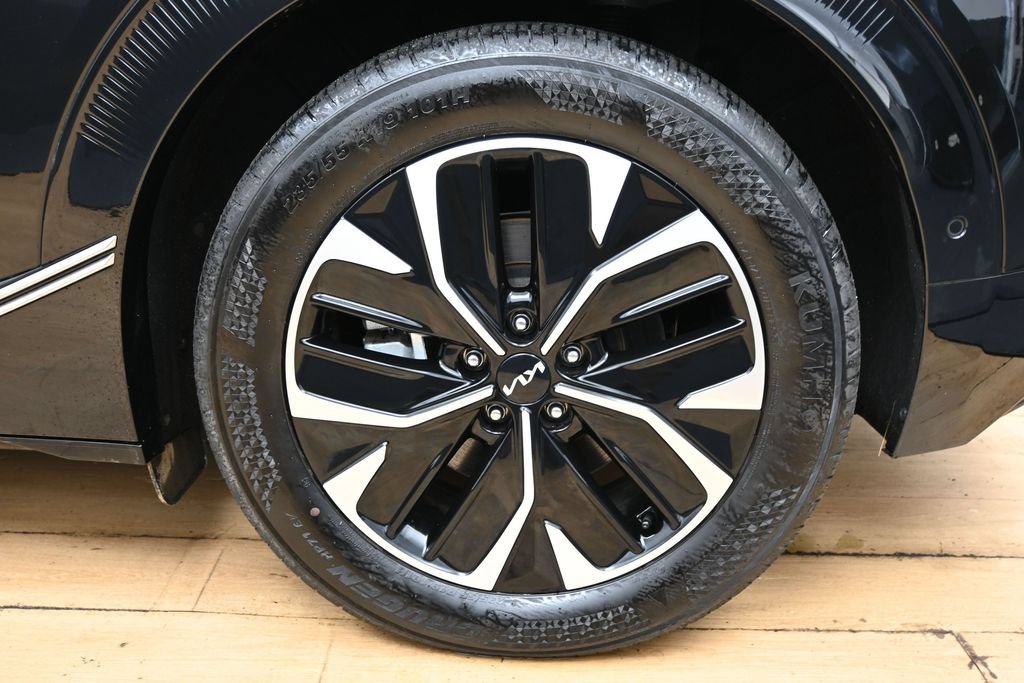 Used 2024 Kia EV6 Wind w/ Wind Technology Package AWD/4WD image 12