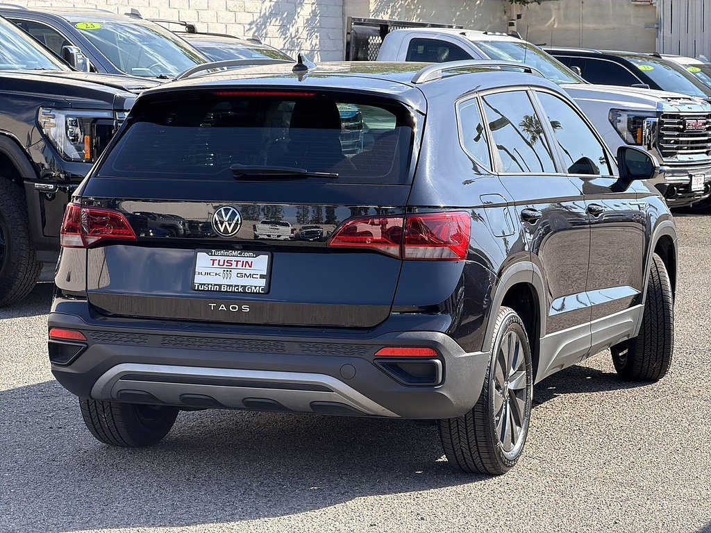 Used 2023 Volkswagen Taos S FWD image 5