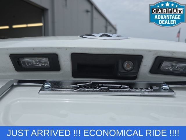 Used 2018 Volkswagen Passat 2.0T R-Line w/ R-Line Lighting Package FWD image 20