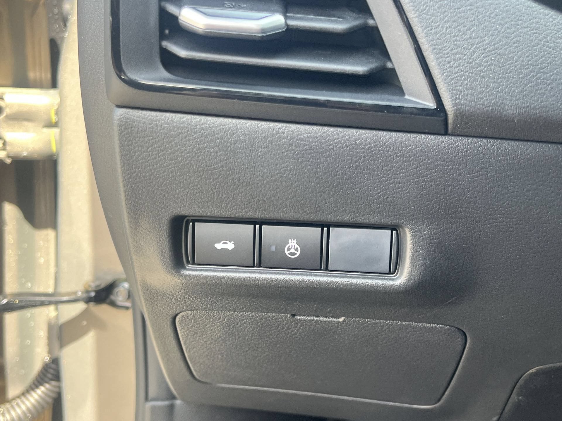 New 2026 Nissan Sentra SV w/ SV Convenience Package FWD image 14