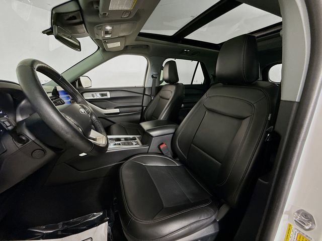 Used 2022 Ford Explorer Limited w/ Equipment Group 301A image 22