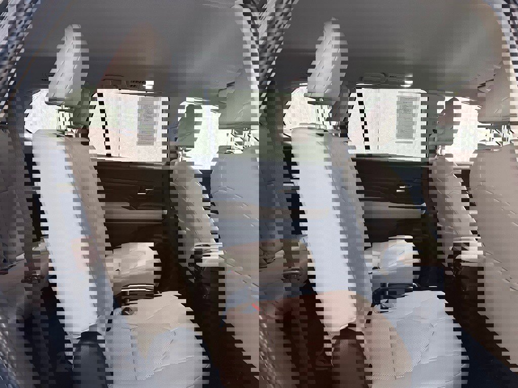 Used 2025 Toyota Grand Highlander AWD image 57