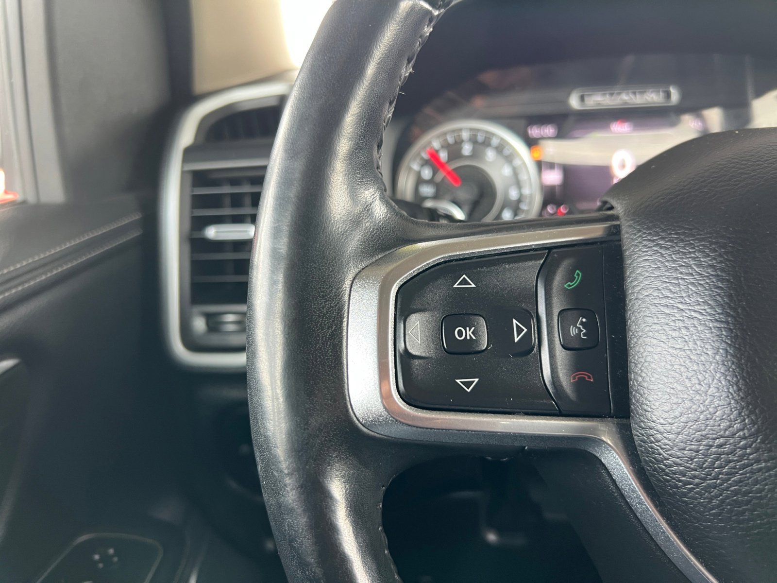 Used 2020 RAM 1500 Laramie image 21