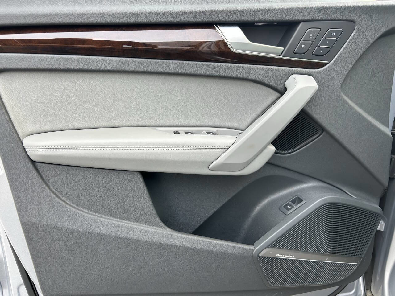 Used 2019 Audi Q5 2.0T Premium Plus w/ Premium Plus Package image 34