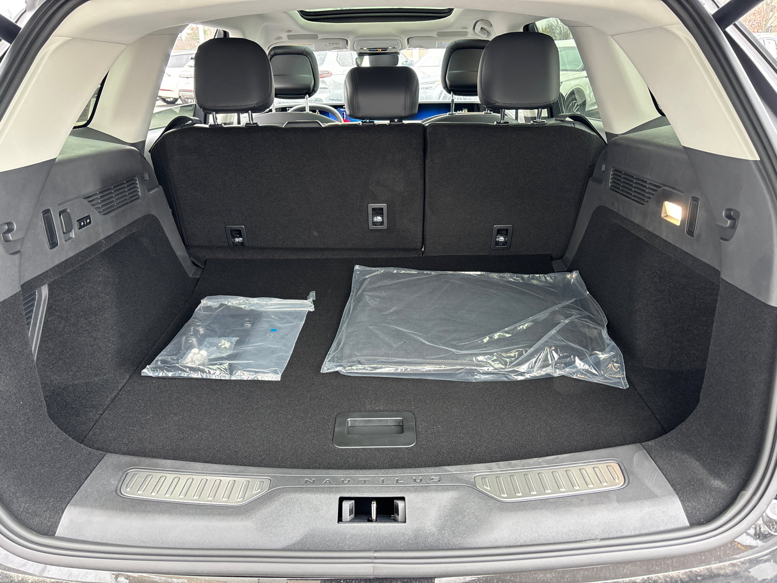 New 2026 Lincoln Nautilus Reserve image 9