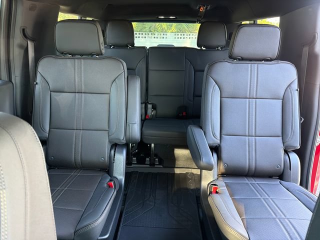 New 2026 Chevrolet Suburban High Country AWD/4WD image 27