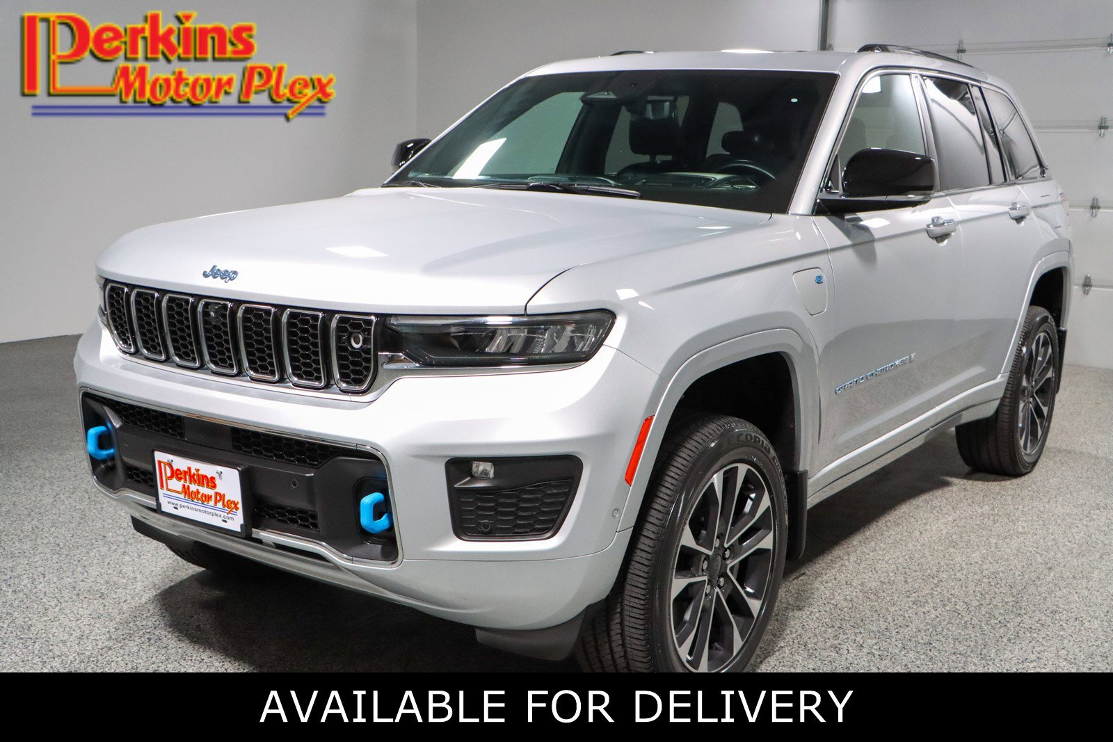 Used 2022 Jeep Grand Cherokee Overland w/ Advanced Protech Group III