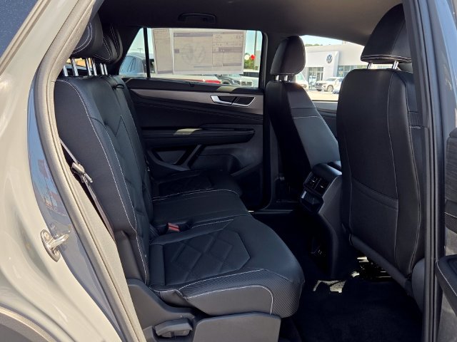 New 2026 Volkswagen Atlas Cross Sport SE FWD image 16