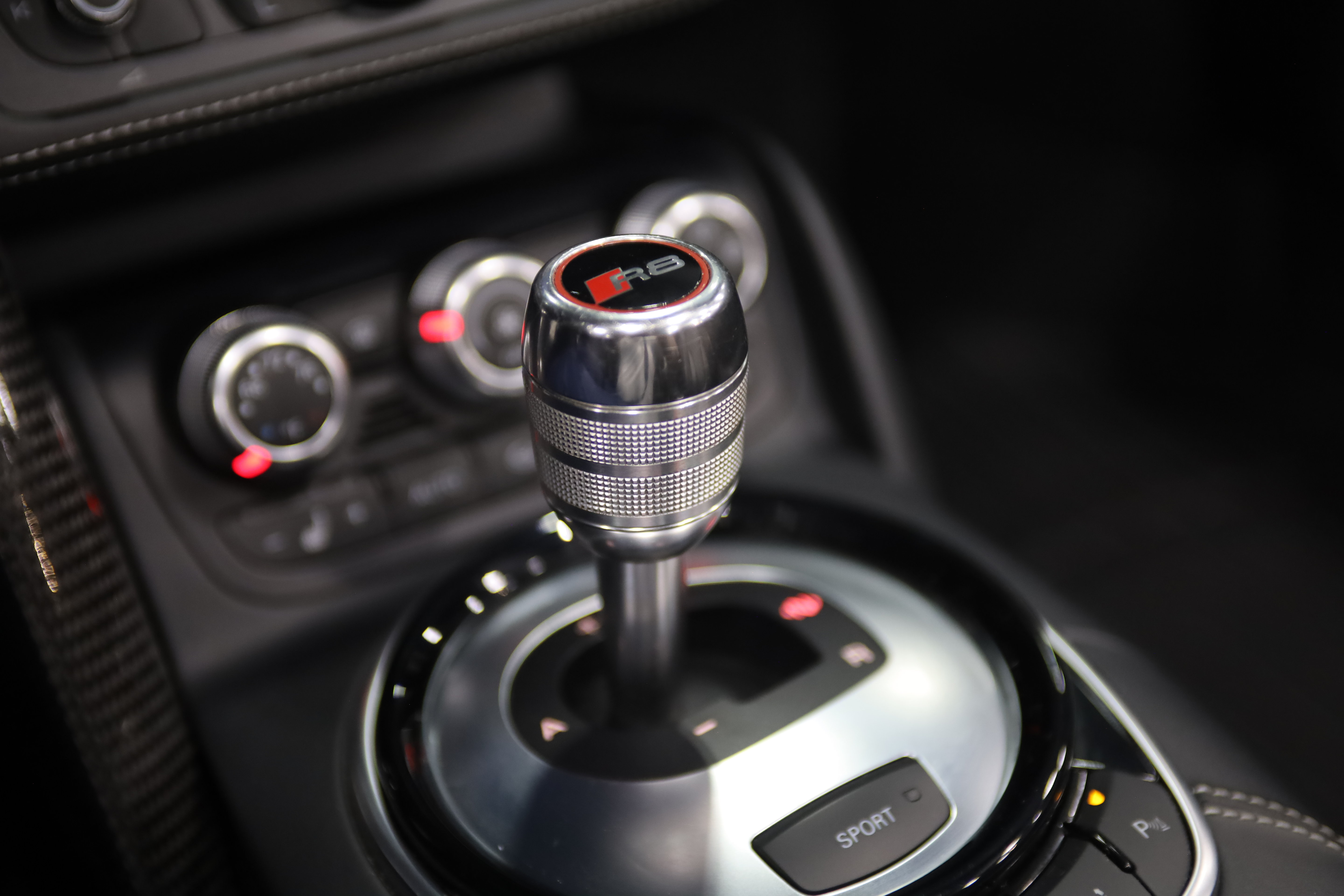 Used 2015 Audi R8 V10 AWD/4WD image 36