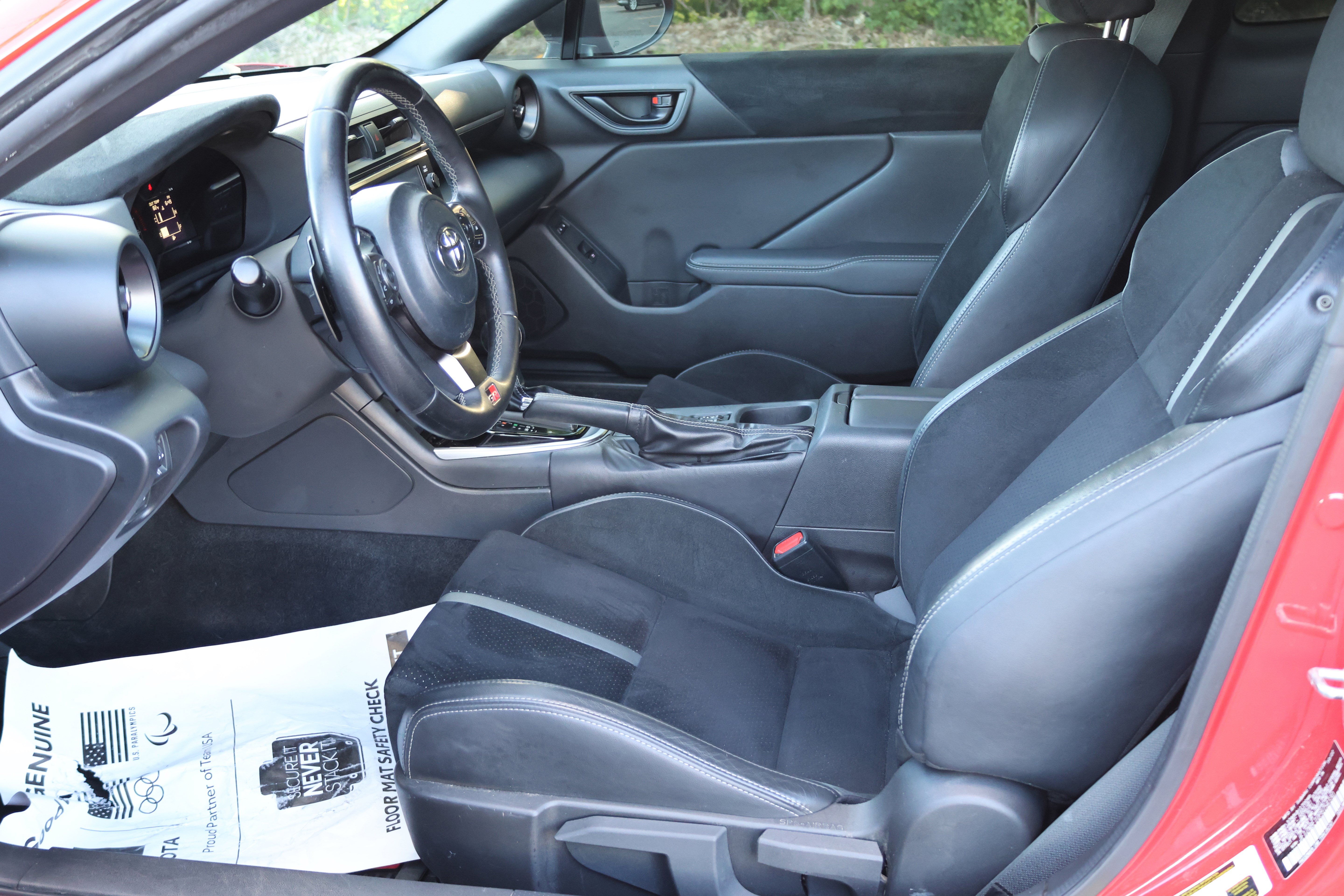 Used 2023 Toyota GR86 Premium RWD image 16
