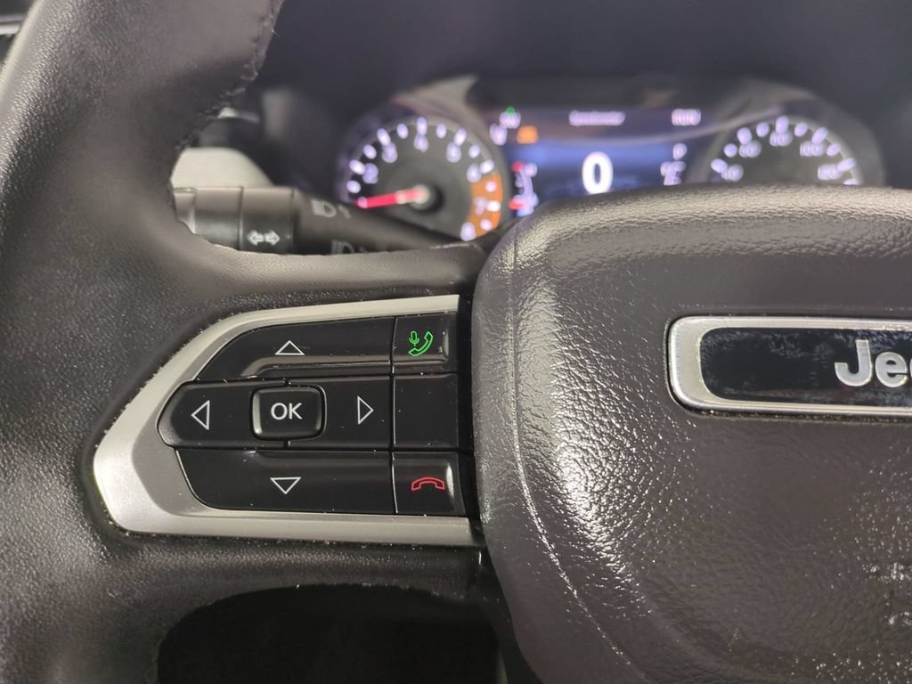 Used 2024 Jeep Compass Latitude AWD/4WD image 30