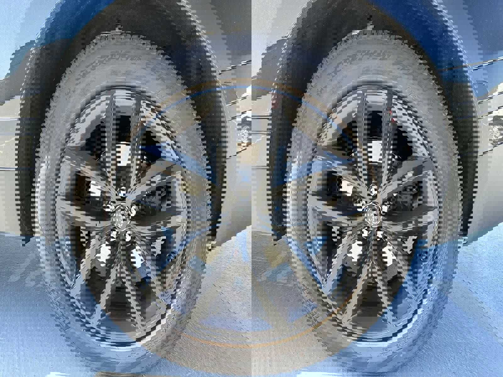 Used 2026 Land Rover Range Rover Velar S image 11