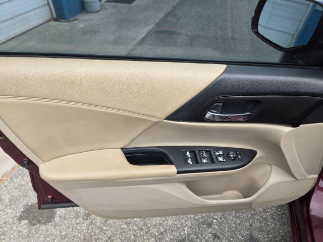 Used 2014 Honda Accord EX image 11