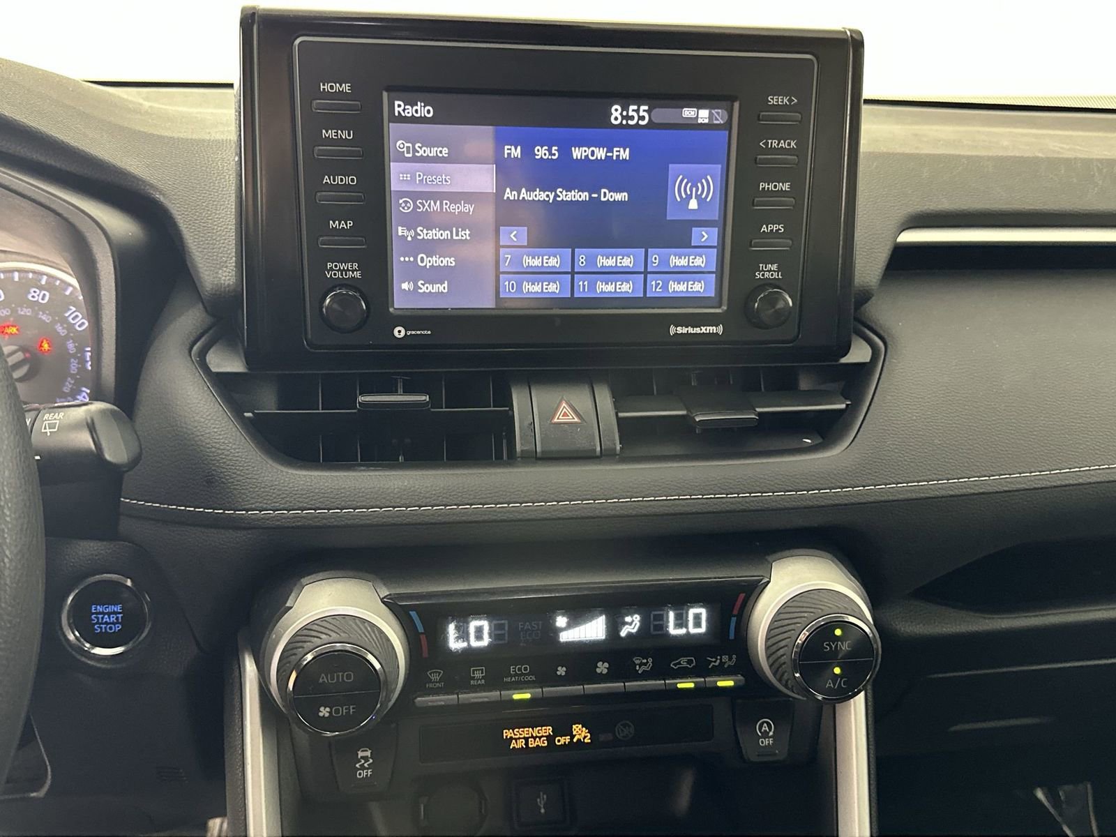 Used 2020 Toyota RAV4 XLE image 31