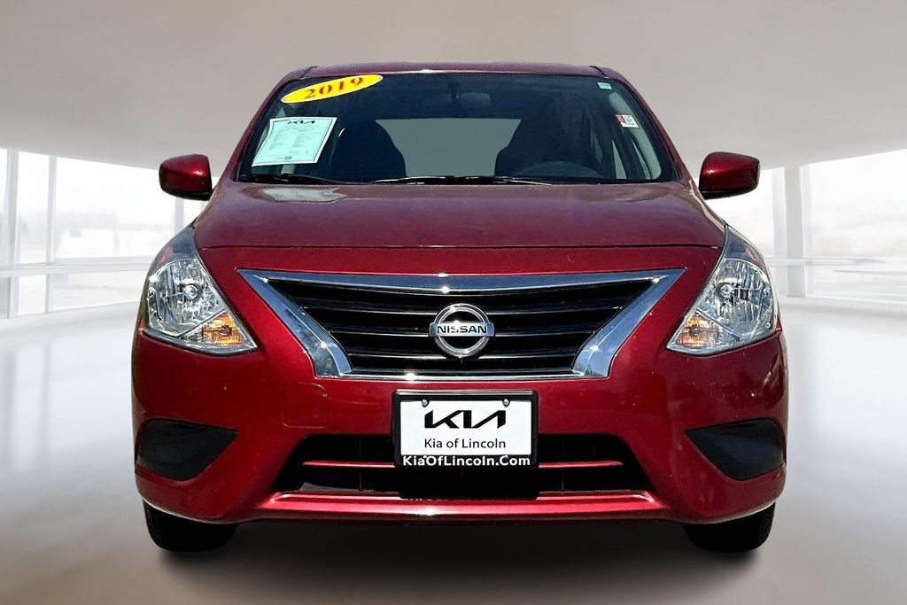 Used 2019 Nissan Versa SV FWD image 2