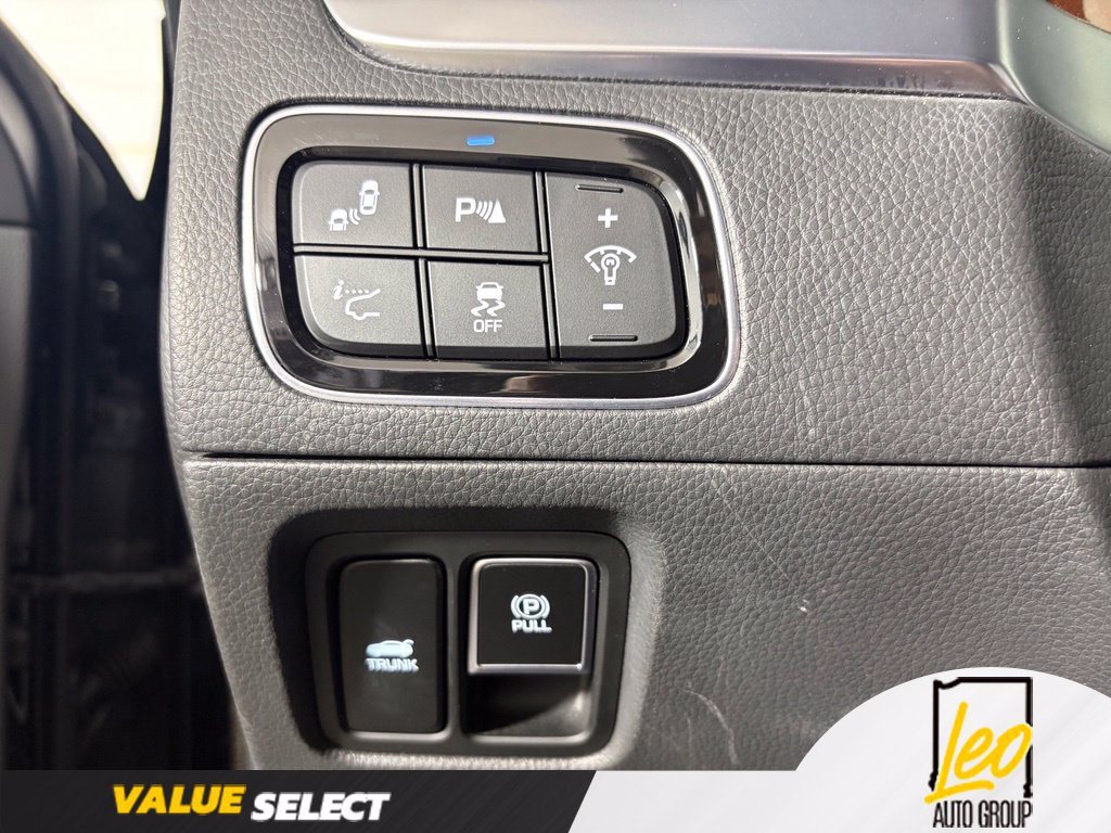 Used 2015 Hyundai Equus Ultimate RWD image 12