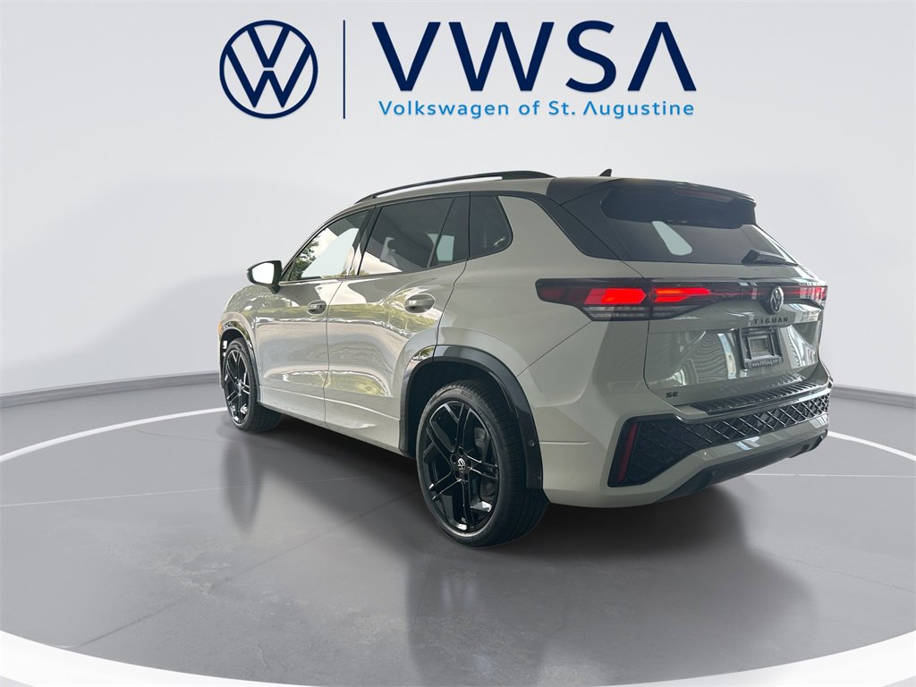 New 2026 Volkswagen Tiguan SE R-Line image 5