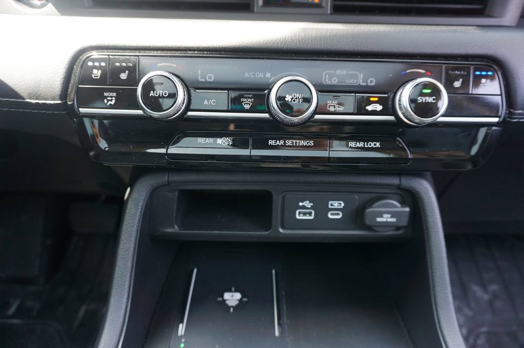 Used 2023 Honda Pilot Elite image 14