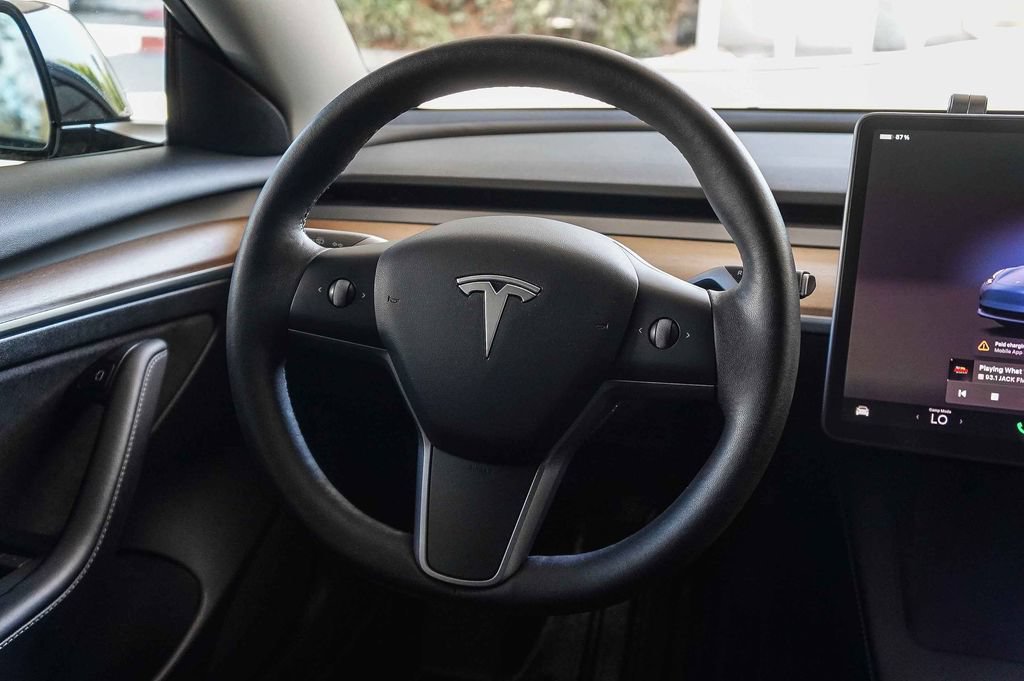 Used 2022 Tesla Model 3 Long Range AWD/4WD image 13