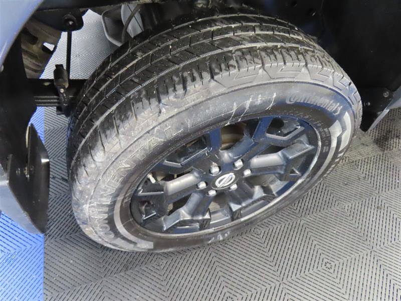 Used 2019 Nissan Titan SV w/ SV Convenience Package AWD/4WD image 8
