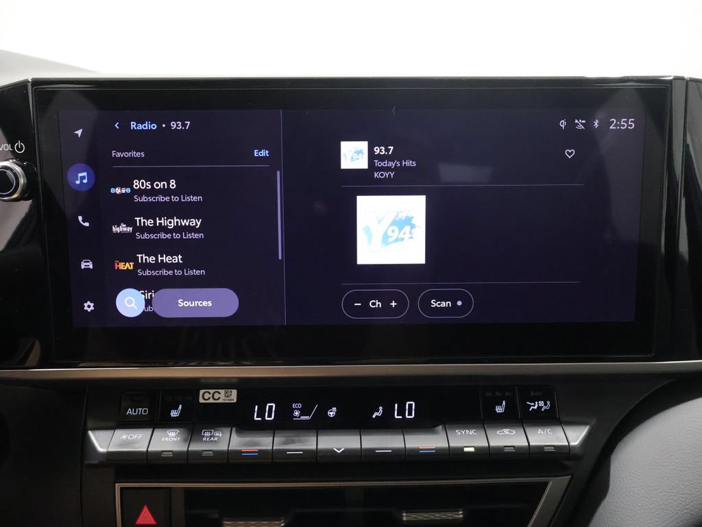 Used 2026 Toyota Camry XSE FWD image 27