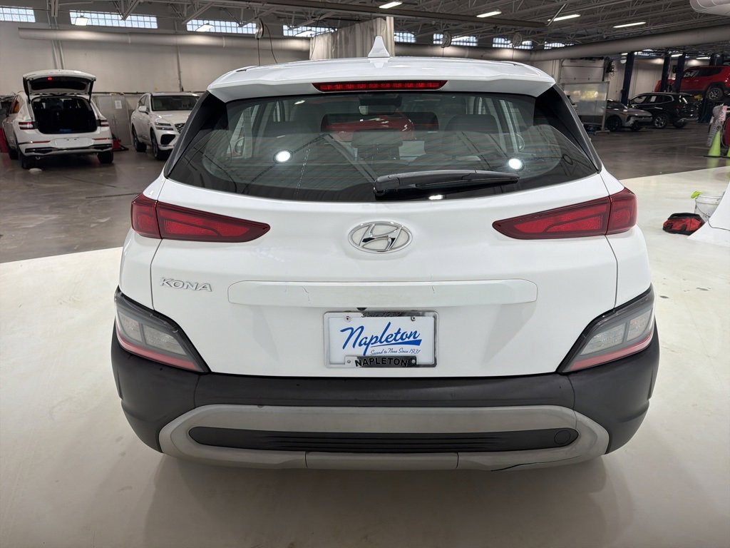 Used 2022 Hyundai Kona SE image 7