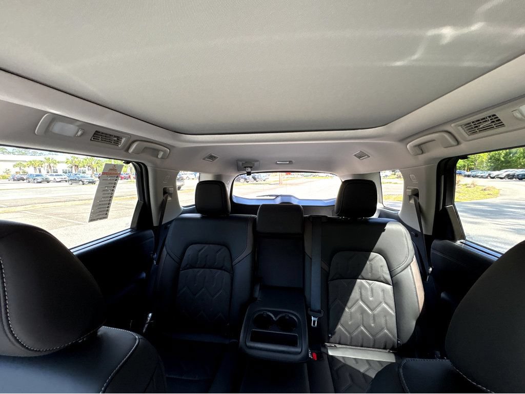 New 2026 Nissan Pathfinder Platinum FWD image 40