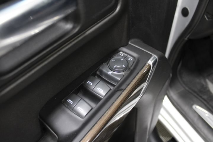 Used 2019 Chevrolet Silverado 1500 LT w/ All-Star Edition AWD/4WD image 16