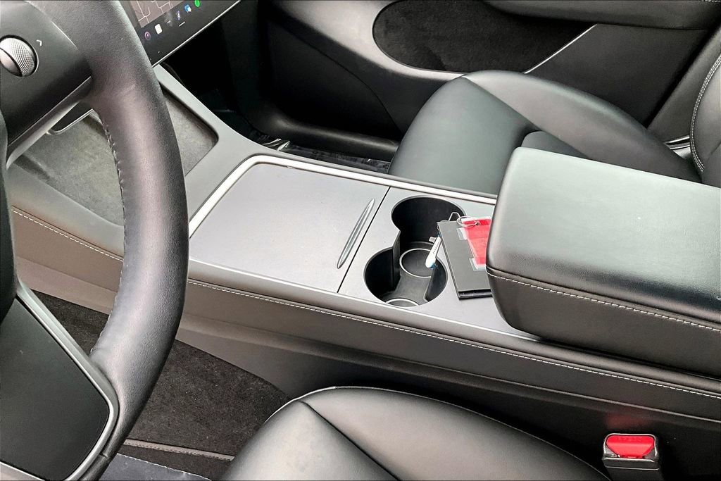 Used 2023 Tesla Model Y Long Range image 17