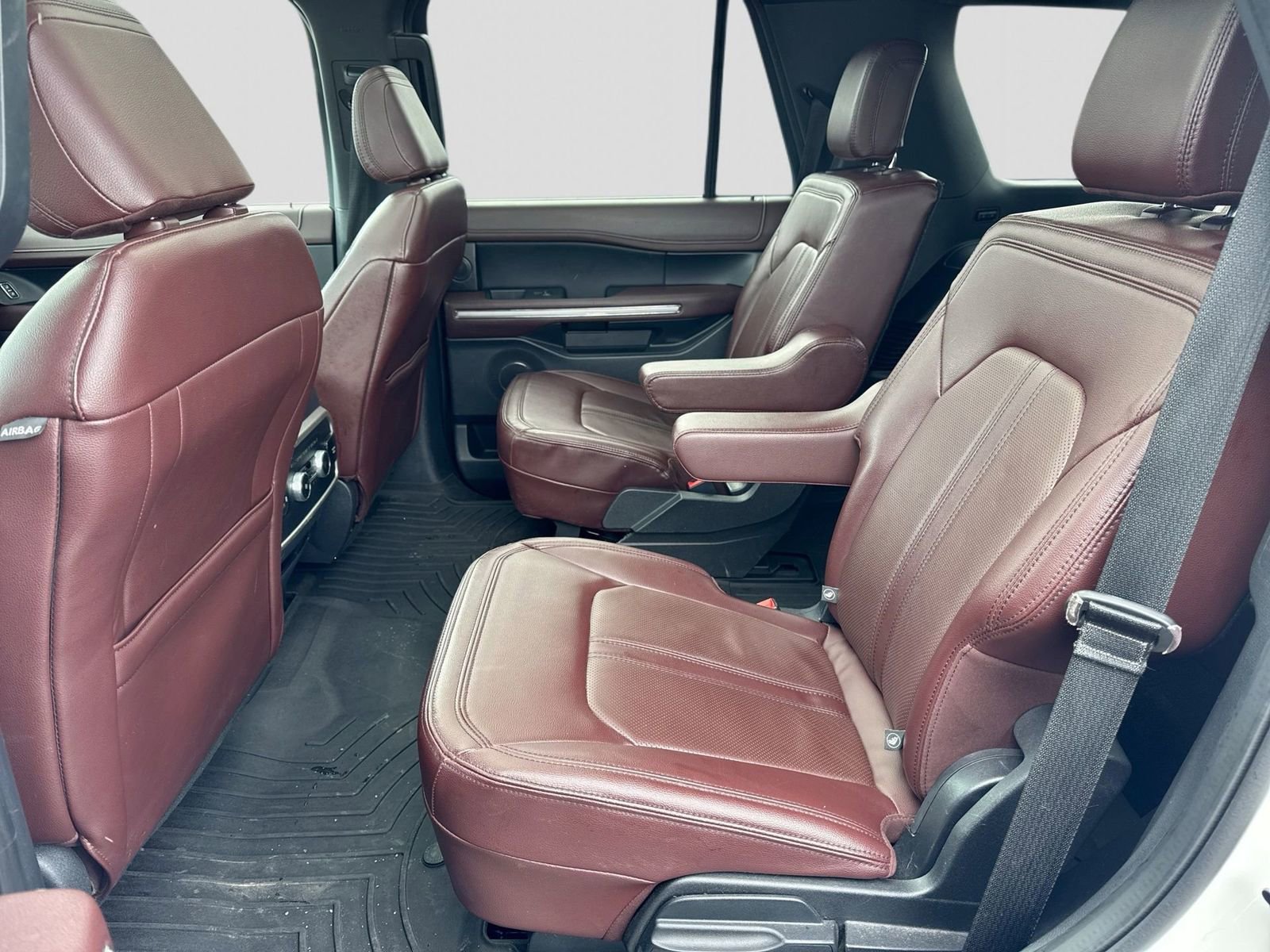 Used 2022 Ford Expedition Limited image 7