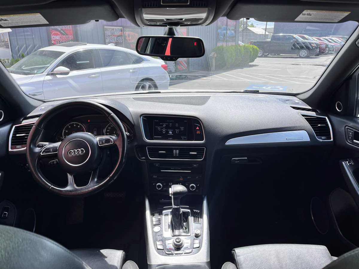 Used 2017 Audi Q5 2.0T Premium Plus w/ Technology Package AWD/4WD image 8