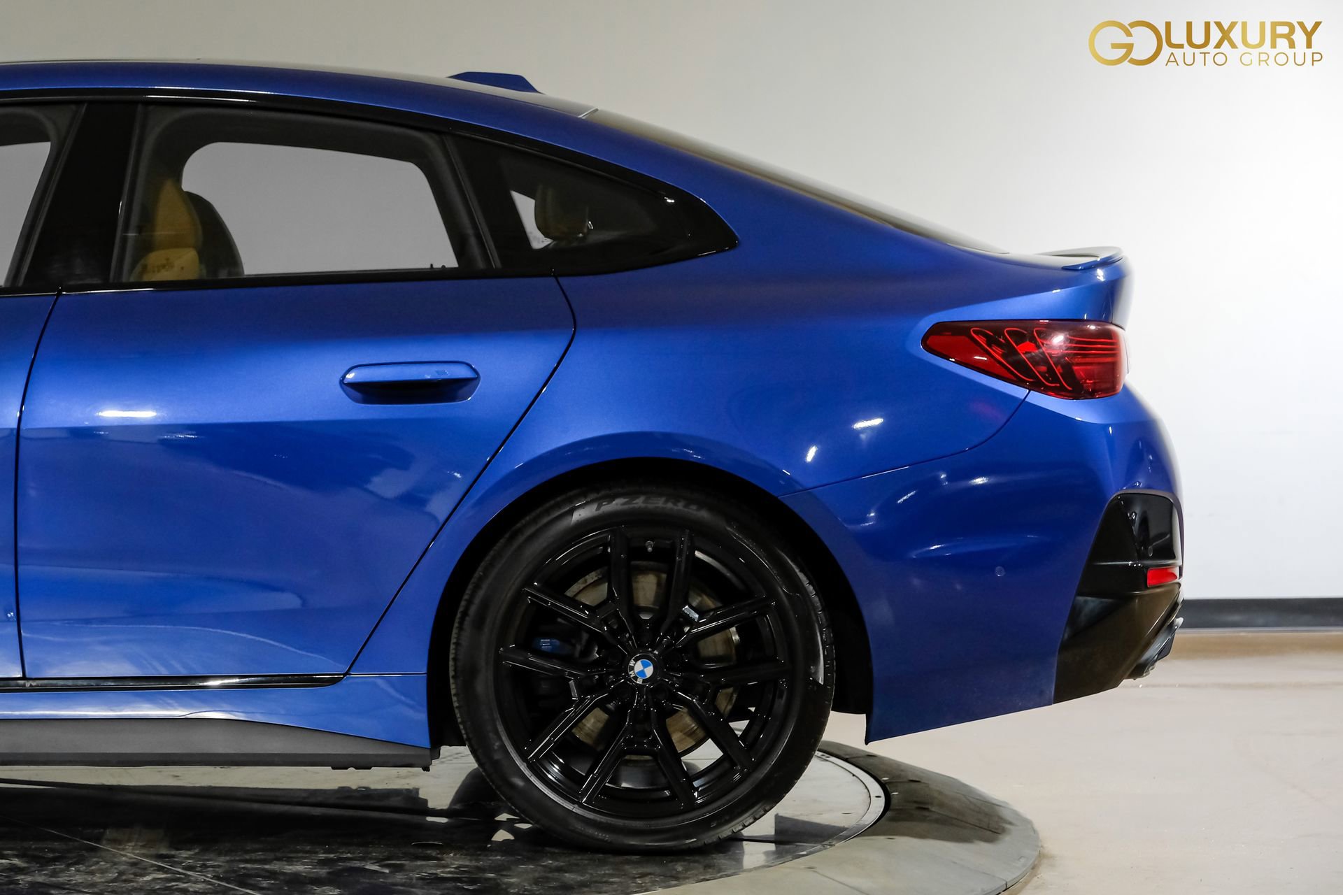 Used 2025 BMW M440i RWD image 15