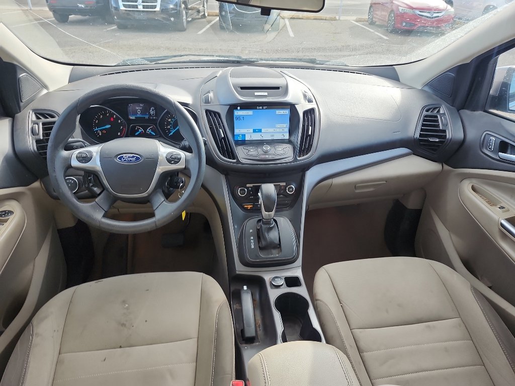 Used 2016 Ford Escape SE w/ Equipment Group 201A FWD image 14