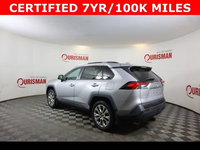 Used 2020 Toyota RAV4 XLE Premium image 8