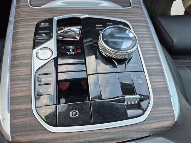 Used 2024 BMW X7 xDrive40i w/ M Sport Package AWD/4WD image 10