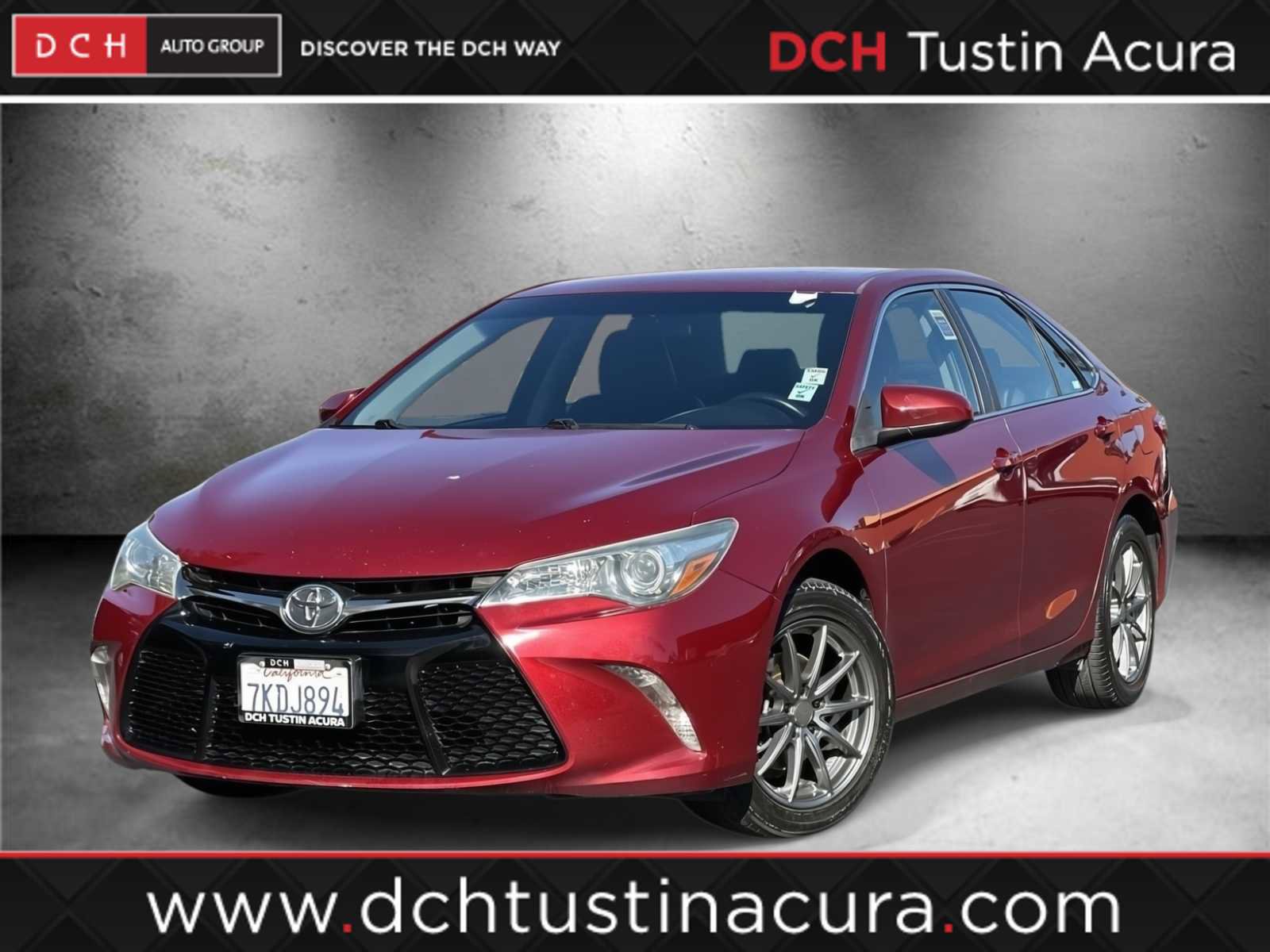 Used 2015 Toyota Camry SE image 1