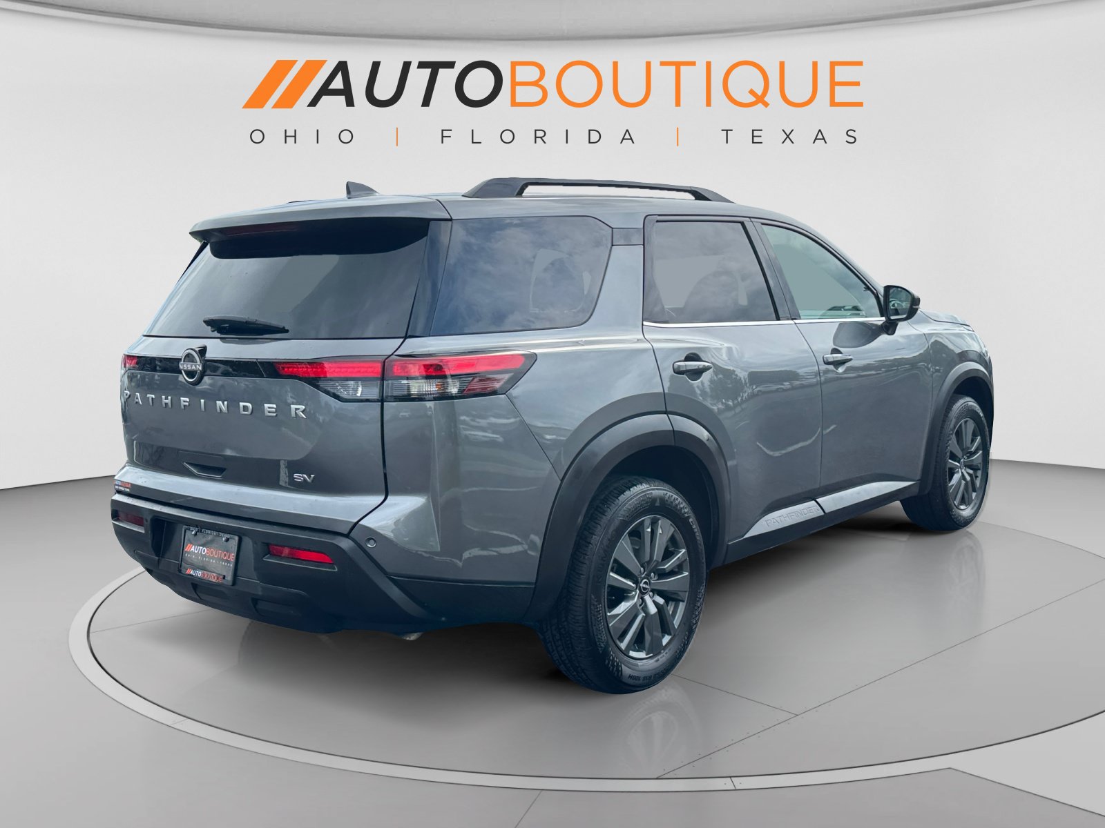 Used 2024 Nissan Pathfinder SV FWD image 5