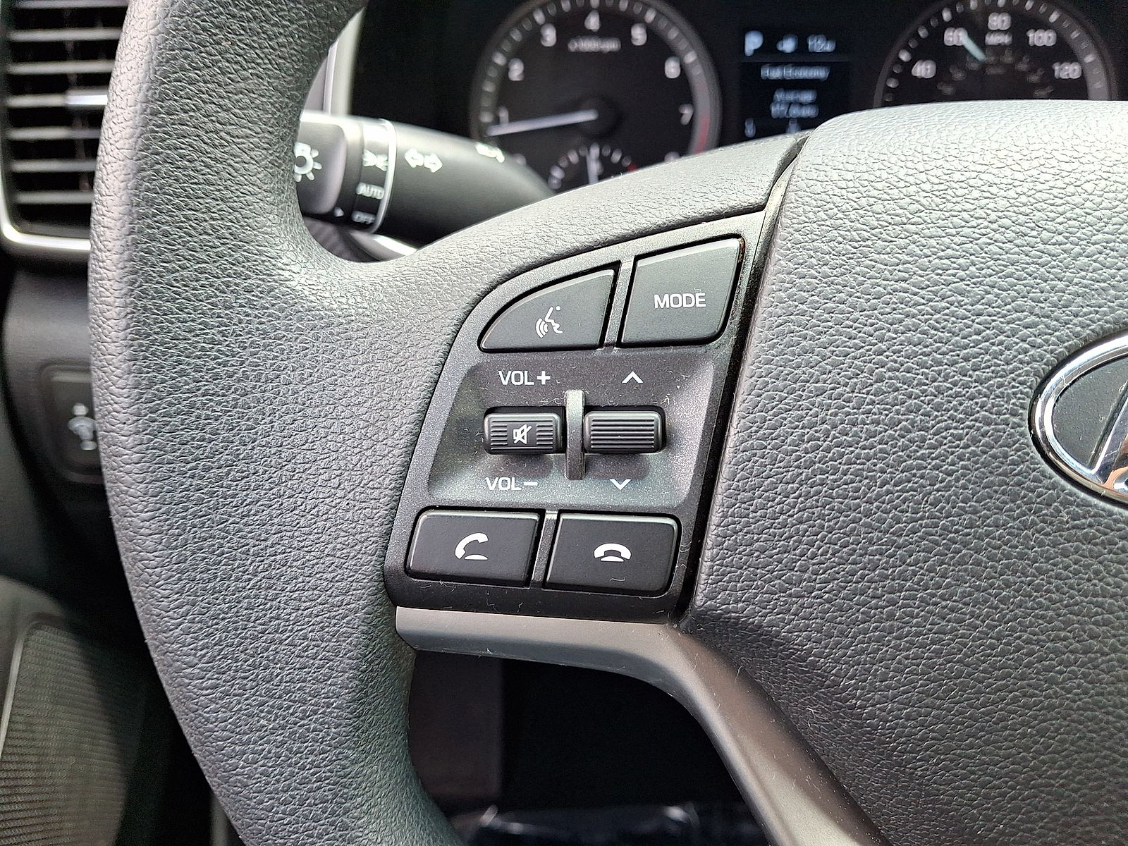 Used 2021 Hyundai Tucson SE w/ Cargo Package FWD image 17