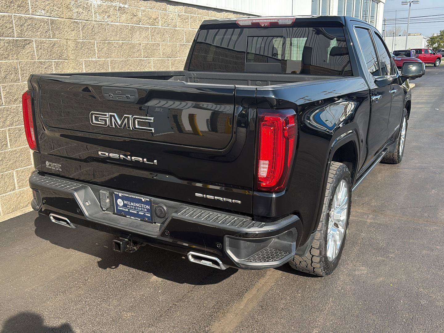 Used 2020 GMC Sierra 1500 Denali w/ Denali Ultimate Package AWD/4WD image 3