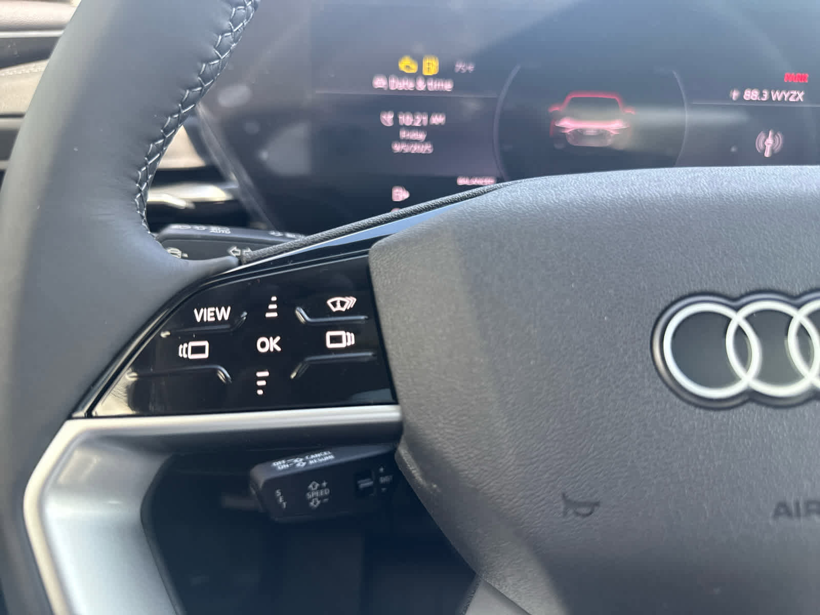 New 2025 Audi Q5 Premium Plus image 18