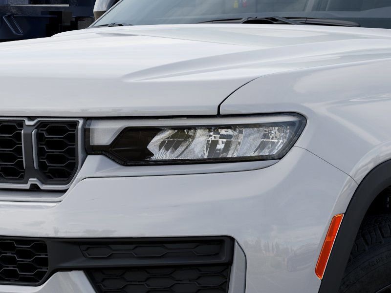 New 2026 Jeep Grand Cherokee Altitude AWD/4WD image 10