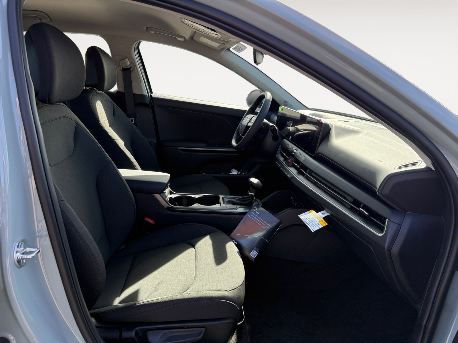 New 2027 Kia K4 FWD image 19