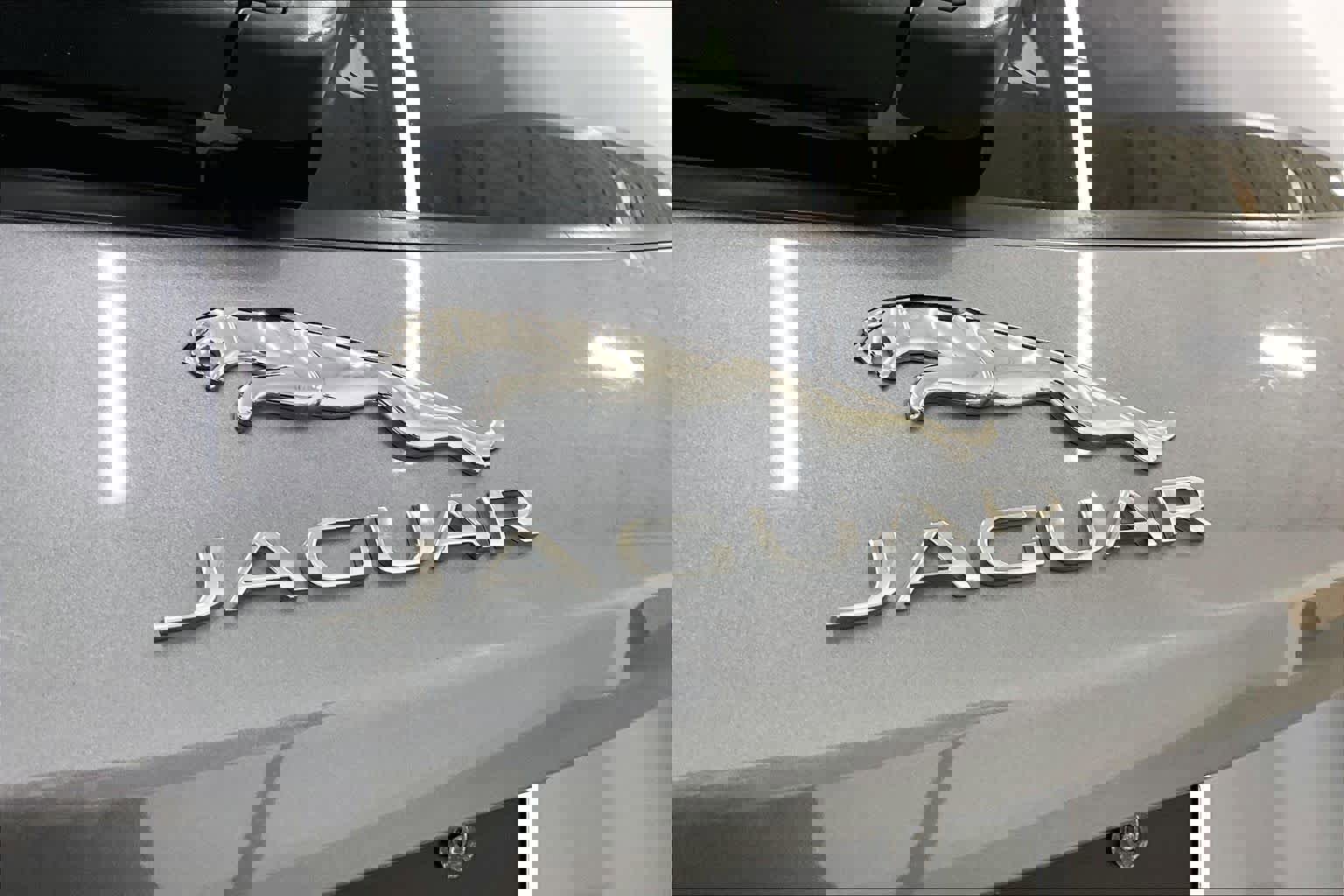 Used 2017 Jaguar F-PACE Prestige image 29